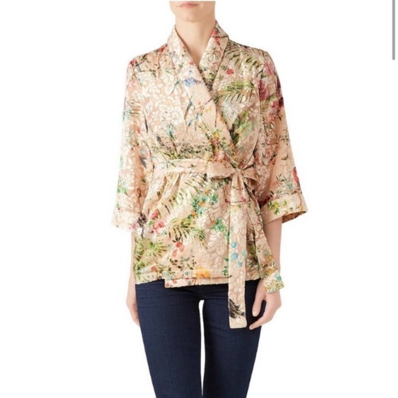 Hemant & Nandita Floral Printed Kimono Top - Picture 1 of 8